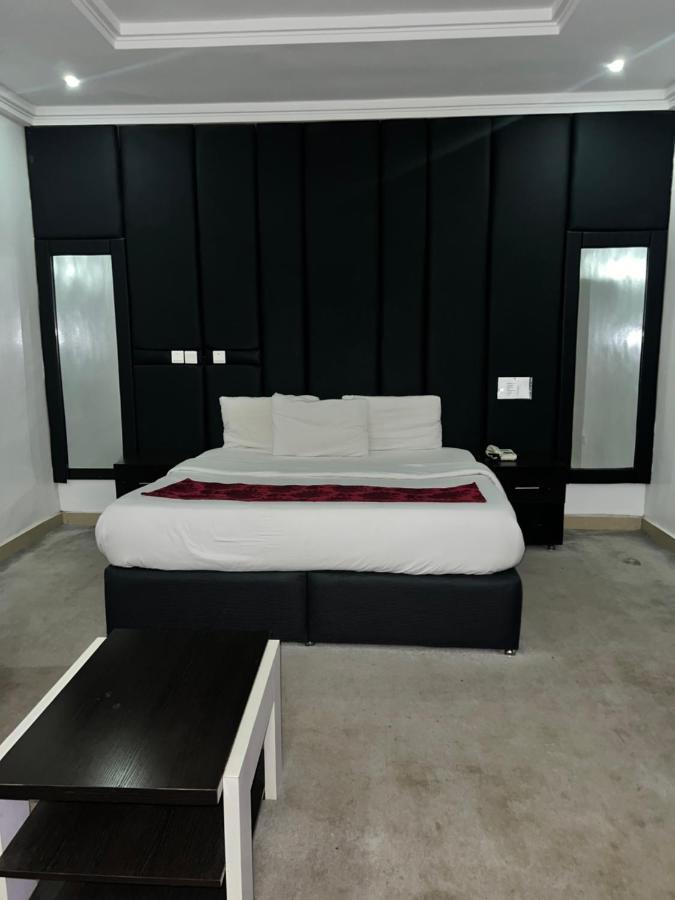 Grand Palazzo Hotel Gwarimpa Abuja Bagian luar foto