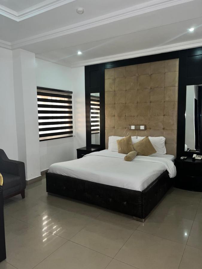 Grand Palazzo Hotel Gwarimpa Abuja Bagian luar foto