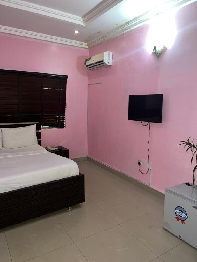 Grand Palazzo Hotel Gwarimpa Abuja Bagian luar foto
