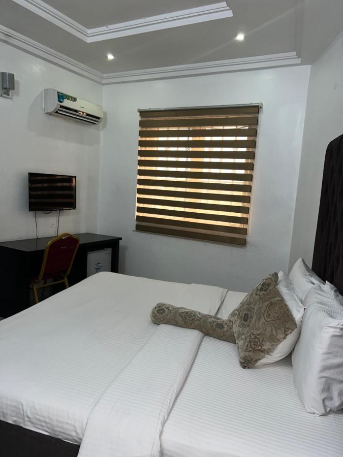 Grand Palazzo Hotel Gwarimpa Abuja Bagian luar foto