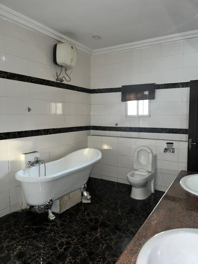 Grand Palazzo Hotel Gwarimpa Abuja Bagian luar foto