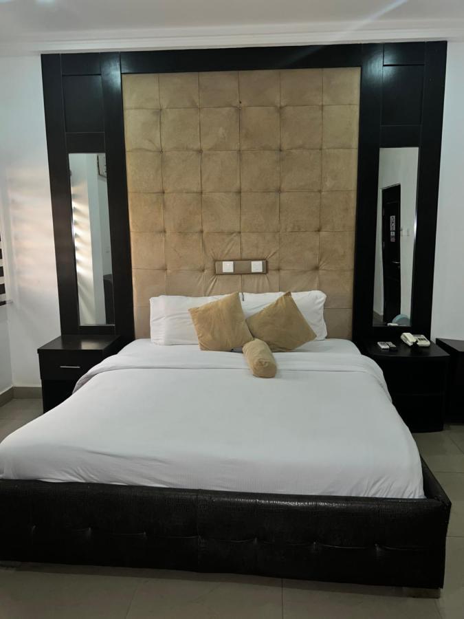 Grand Palazzo Hotel Gwarimpa Abuja Bagian luar foto